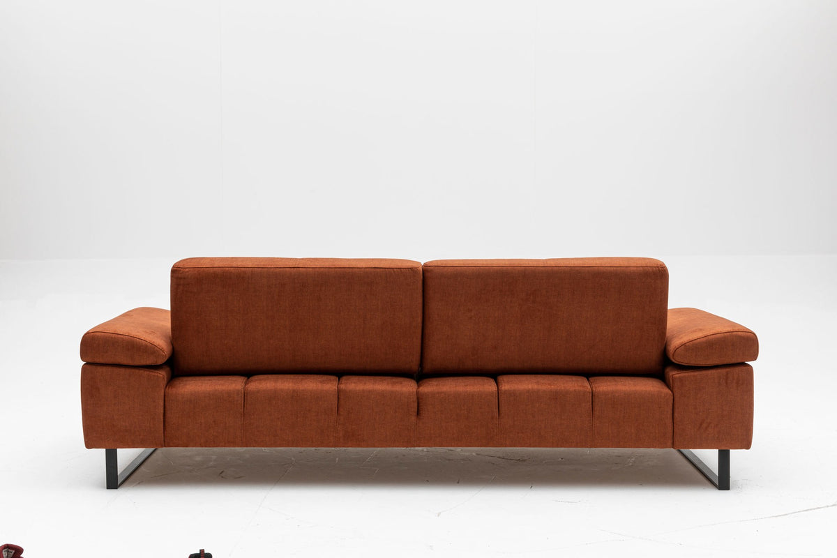 Mustang Bettsofa - Orange in Orange präsentiert im Onlineshop von KAQTU Design AG. Bettsofa ist von Atelier Del Sofa