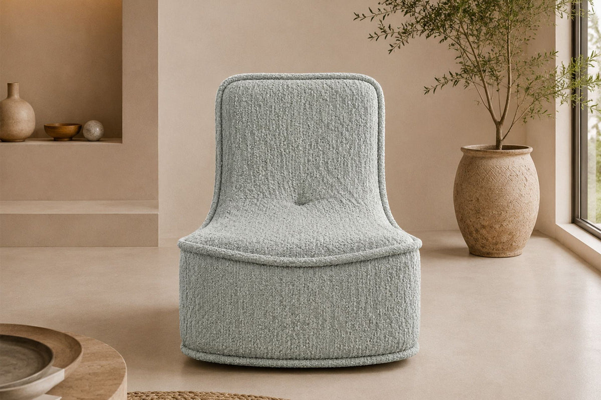 Mint-farbenes Tagesbett mit Gestell aus Buchenholz und Spanplatte, Polsterung aus Schaumstoff und drehbaren Metallbeinen.