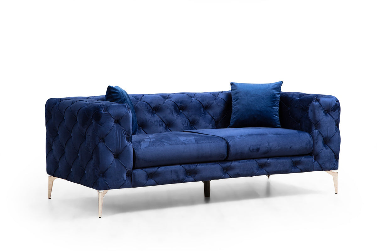Como - Navy Blue in Marineblau präsentiert im Onlineshop von KAQTU Design AG. 3er Sofa ist von Atelier Del Sofa
