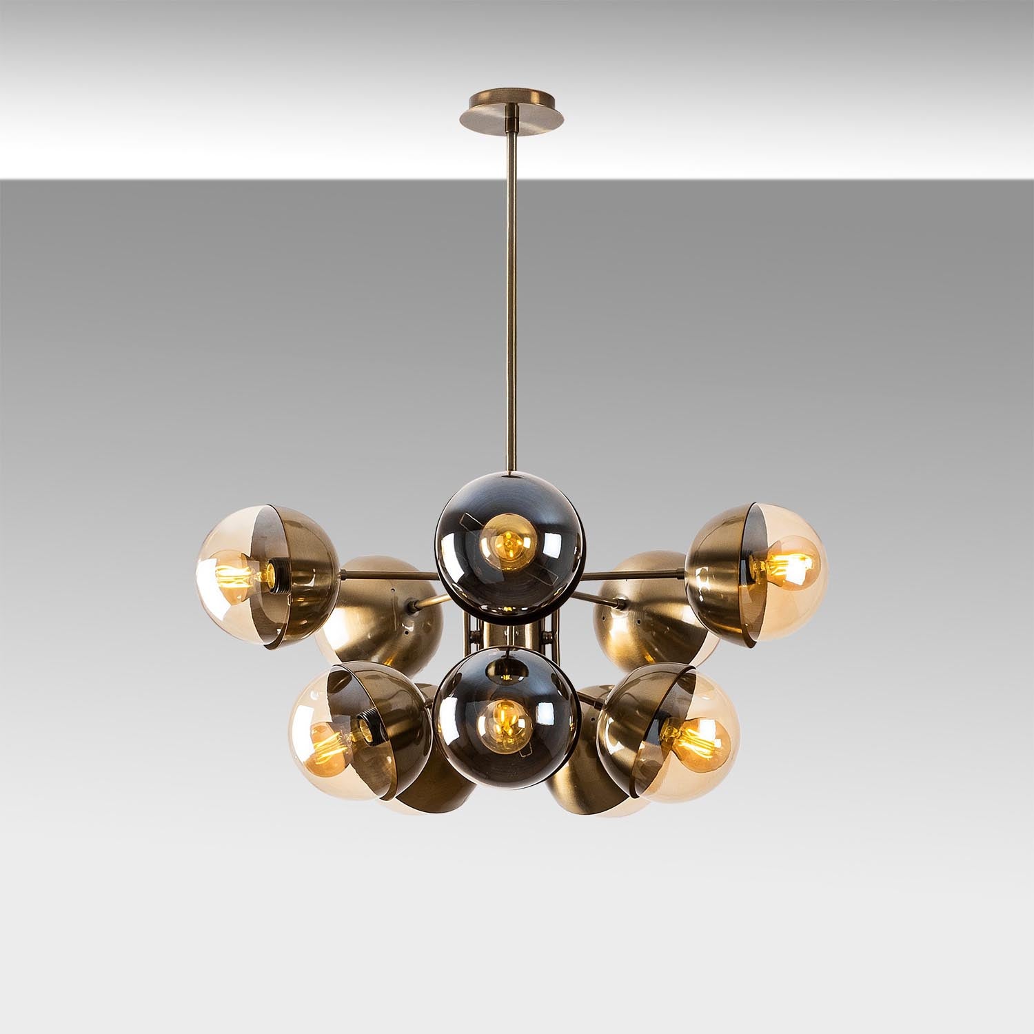 Karsor - 1274 in Vintage präsentiert im Onlineshop von KAQTU Design AG. Pendelleuchte ist von Opviq