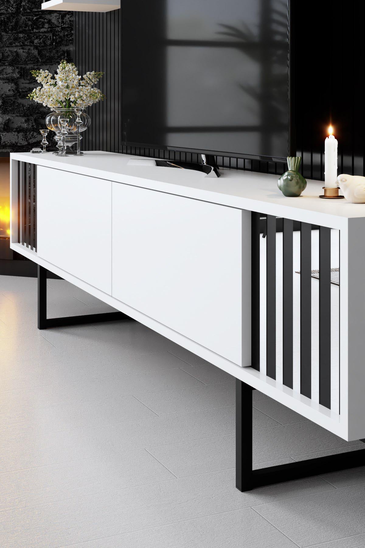 Chrome Line - White, Black in Weiss Schwarz präsentiert im Onlineshop von KAQTU Design AG. TV-Möbel ist von Hanah Home