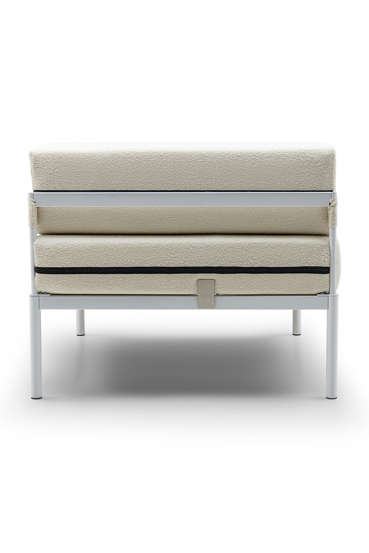 Einzelnes 1-Sitzer-Sofamodul mit Bouclé-Stoffbezug in Weiss/Creme, Metallgestell und Metallbeinen, Sitzhöhe 46 cm, verstellbare Rückenlehne.