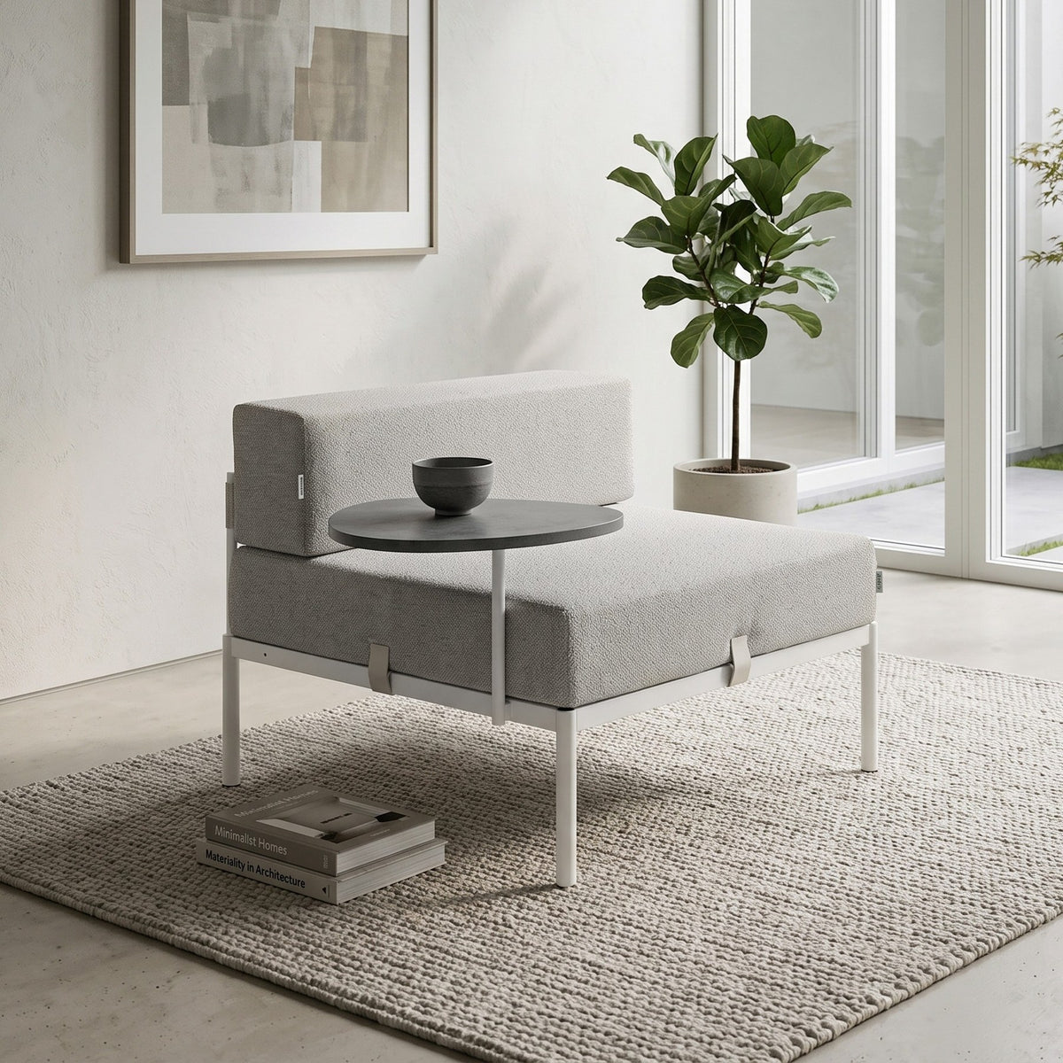 Einzelnes Sofa-Modul mit Beistelltisch in Weiss/Grau, Bouclé-Stoff, Metallbeine, gepolsterte Sitzfläche und Rückenlehne aus Flex-Schaumstoff.