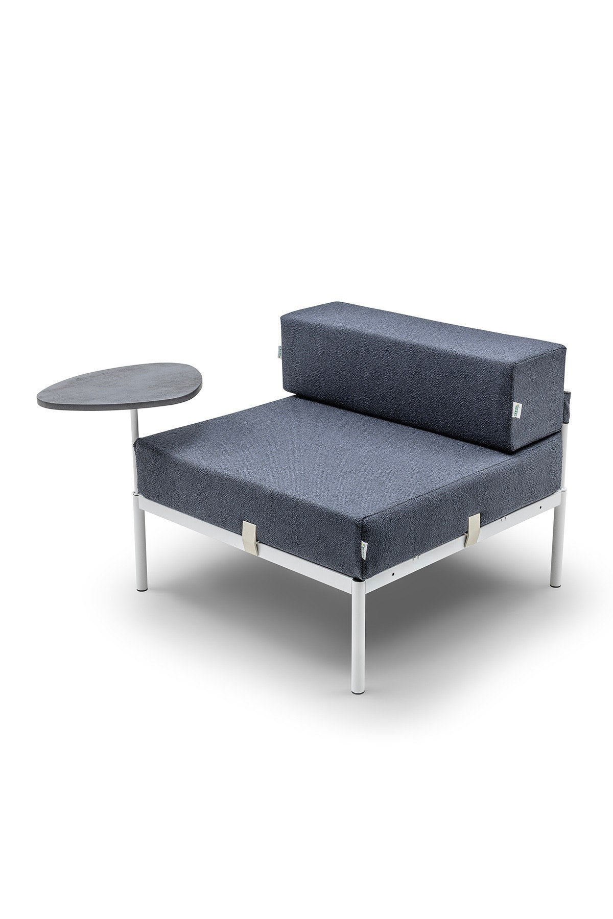 Foto eines 1-Sitzer-Sofamoduls von Hanah Home in Weiss und Marineblau mit Bouclé-Stoffbezug, Metallbeinen und gepolsterter Rückenlehne.