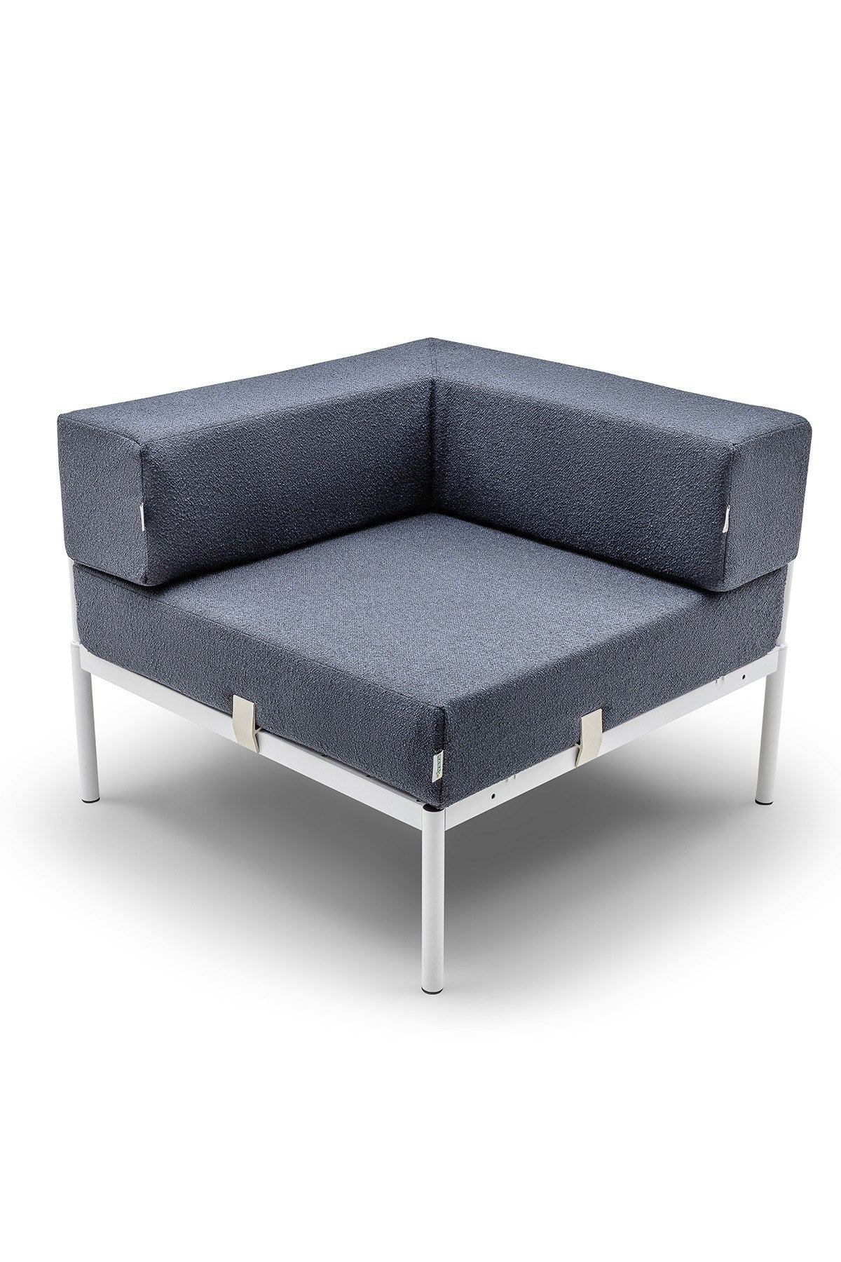 Eckmodul in Weiss und Marineblau von Hanah Home mit Bouclé-Stoff-Bezug, Metallbeinen und verstellbarer Rückenlehne, Frontalansicht.