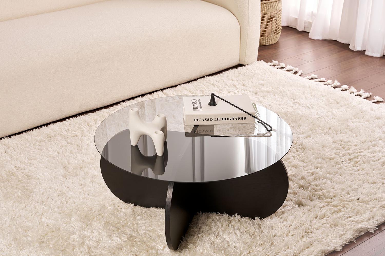 Aeris - Wood Black, Transparent in Holz Schwarz Transparent präsentiert im Onlineshop von KAQTU Design AG. Beistelltisch ist von Nordure