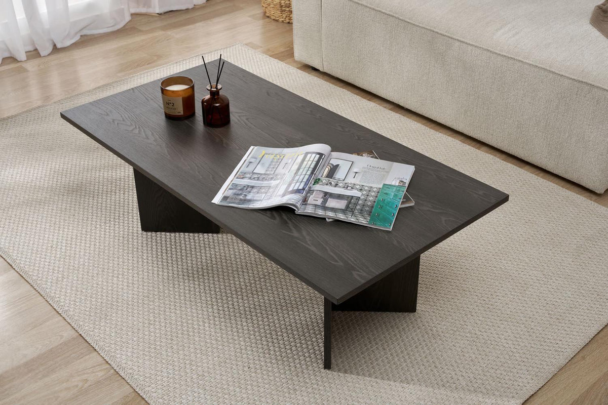 Sabin Sofatisch - Lumiere Schwarz in Lumiere Schwarz präsentiert im Onlineshop von KAQTU Design AG. Couchtisch ist von Nordure