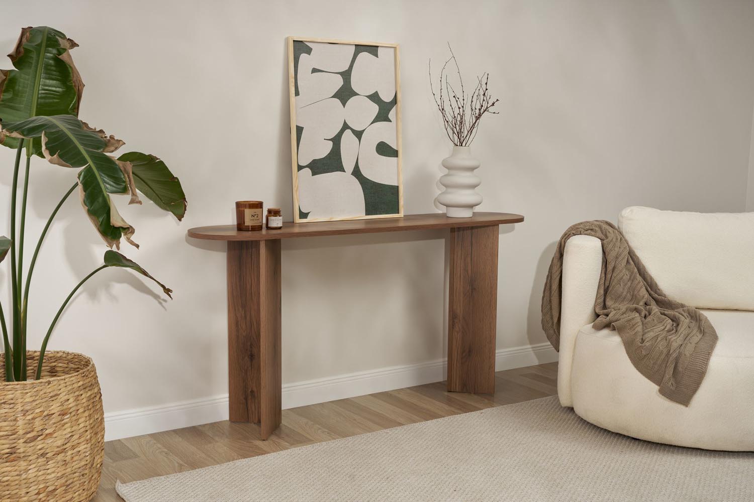 Sira - VNT Walnut in Walnuss präsentiert im Onlineshop von KAQTU Design AG. Sideboard ist von Nordure