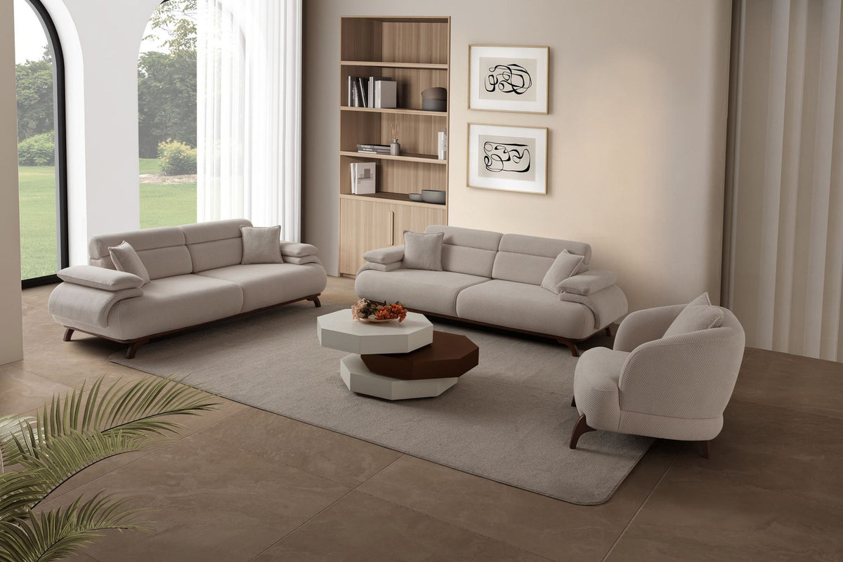 Beiges 3-Sitzer Sofa mit Polyester-Bezug in Tuna-Struktur, Holzbeinen und abnehmbarem Rückenkissen, Gestell aus Hainbuche und Spanplatte.