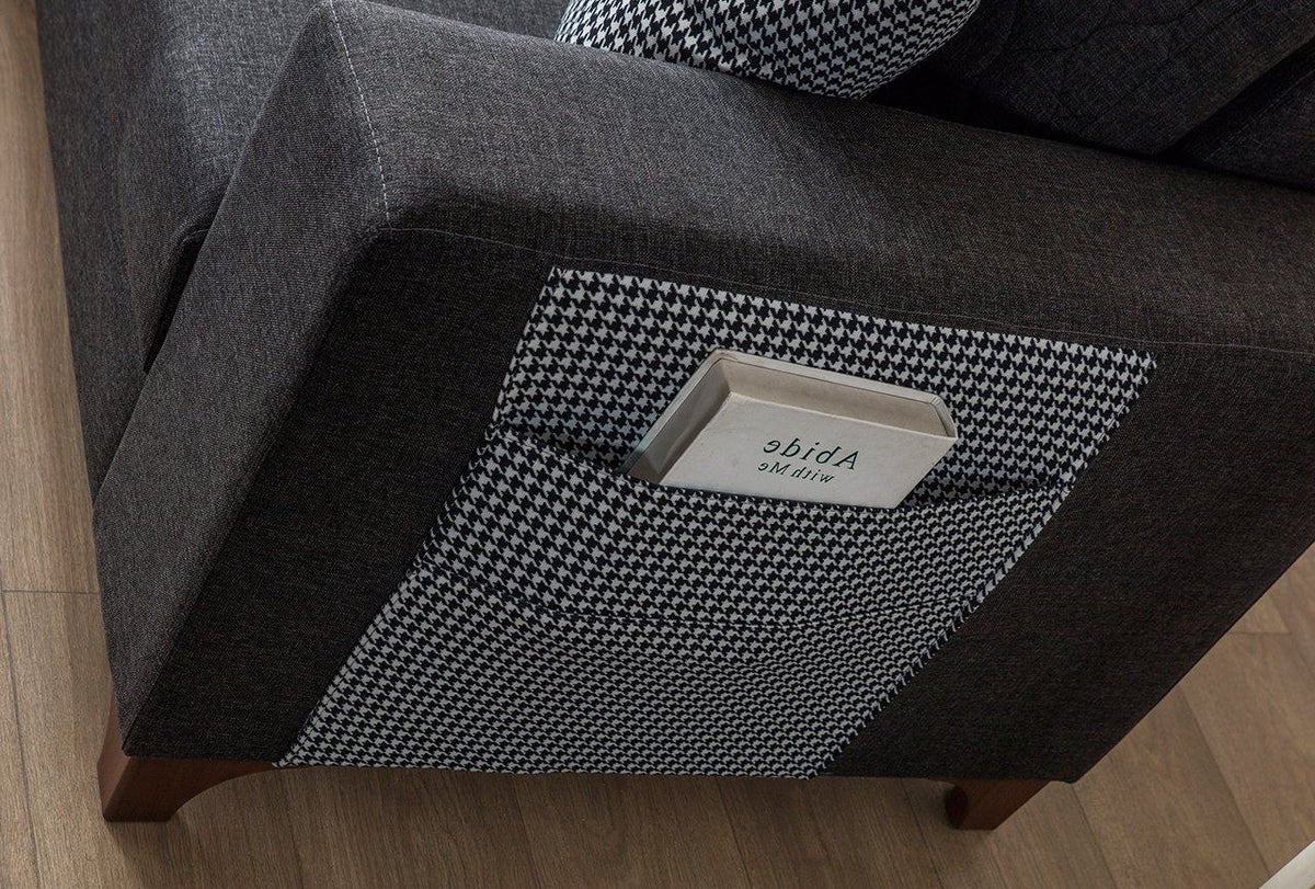 Eckschlafsofa links in Anthrazit von Hanah Home mit Leinenstruktur-Bezug, Kunststoffbeinen und acht Kissen im Wohnraum.