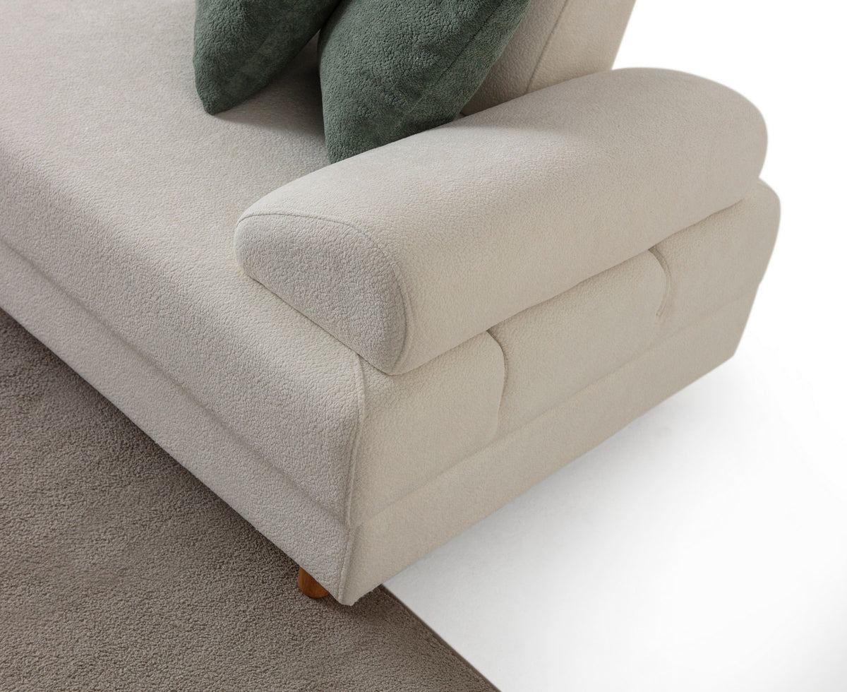 Weisses Eck-Schlafsofa Aries Modular M von Hanah Home mit Coco-Boucle-Stoff, Holzbeinen und Aufbewahrungstruhe, in L-Form.