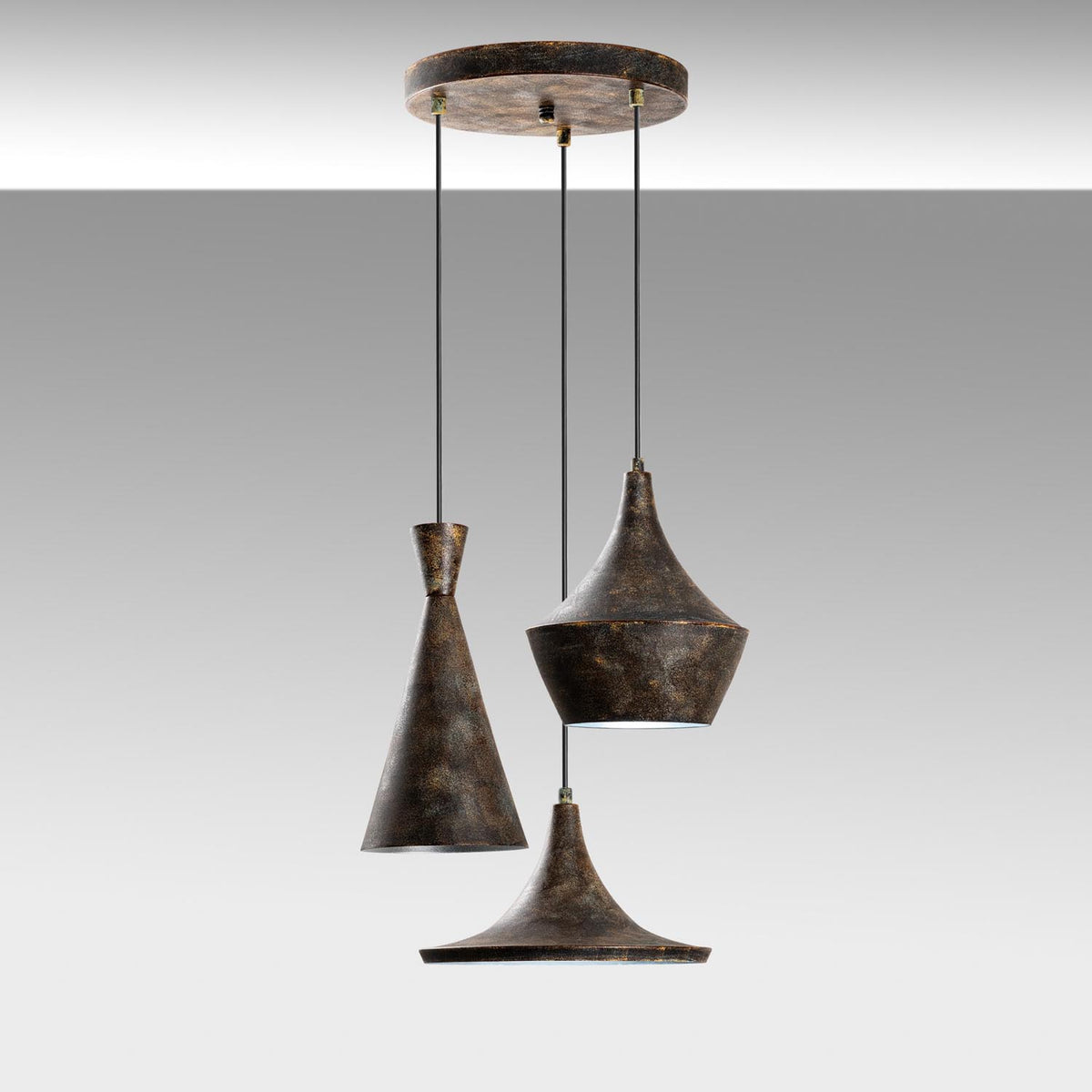 TOM Pendellampe - Antiquation in Antiquation präsentiert im Onlineshop von KAQTU Design AG. Pendelleuchte ist von Opviq