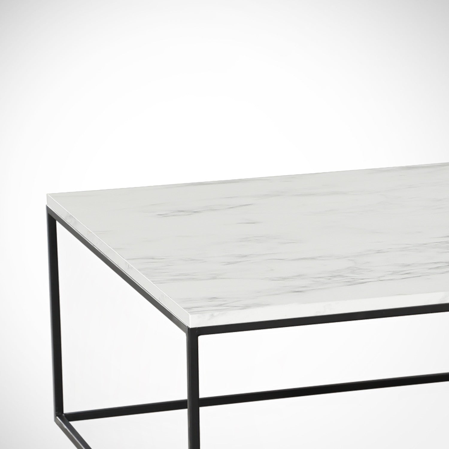 Poly - Marmo in Weiss Schwarz präsentiert im Onlineshop von KAQTU Design AG. Beistelltisch ist von Hanah Home