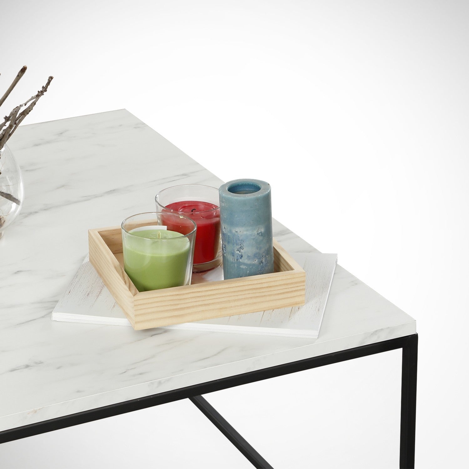 Poly - Marmo in Weiss Schwarz präsentiert im Onlineshop von KAQTU Design AG. Beistelltisch ist von Hanah Home