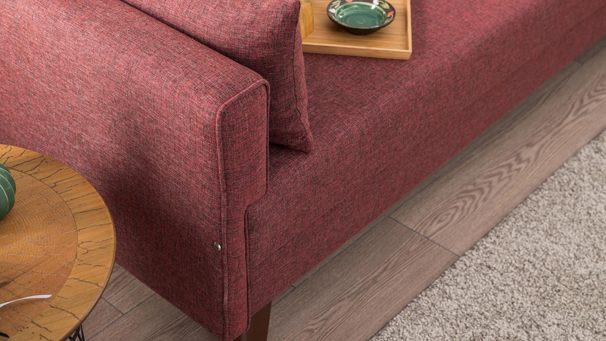 Bella Sofa For 3 Pr 3er Sofa - Karmesinrot in Karmesinrot präsentiert im Onlineshop von KAQTU Design AG. 3er Sofa ist von Atelier Del Sofa