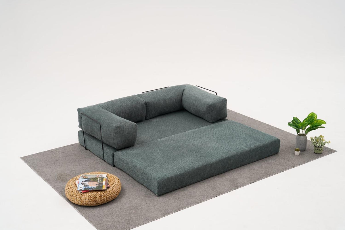 Comfort 3er Sofa - Grün in Grün präsentiert im Onlineshop von KAQTU Design AG. 3er Sofa ist von Atelier Del Sofa