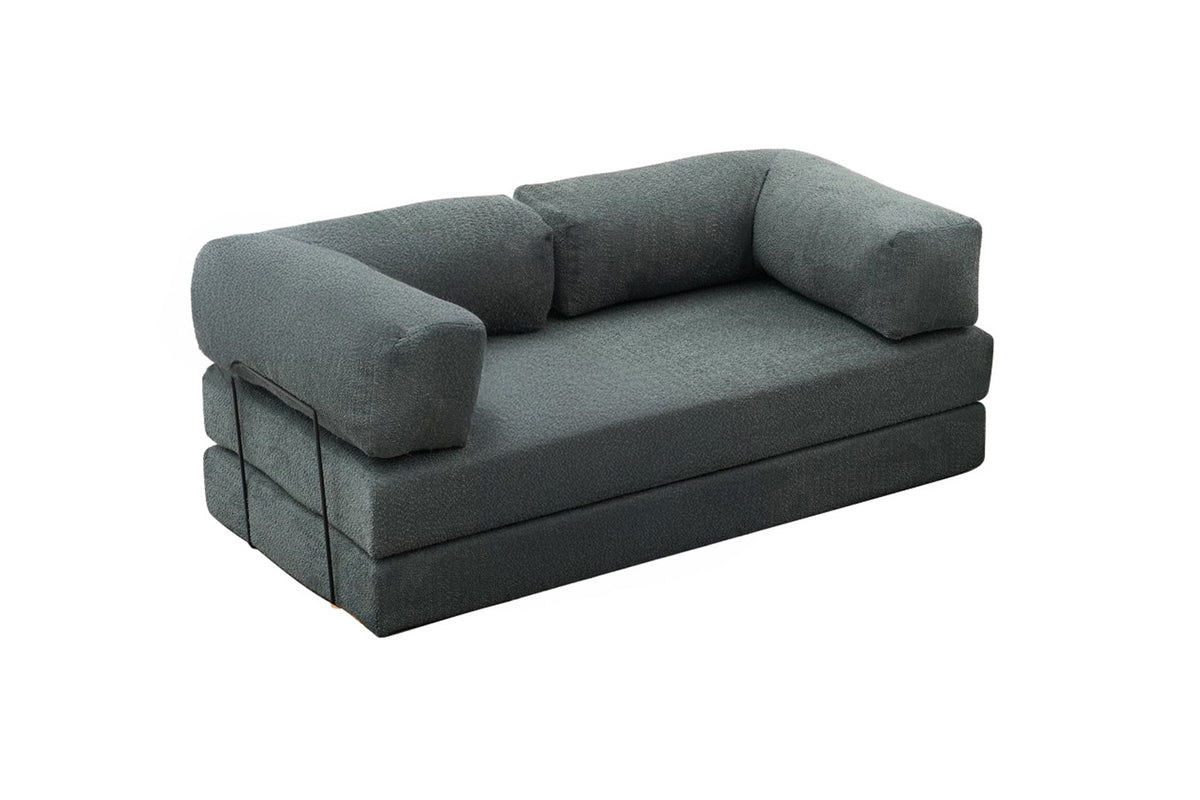 Comfort 3er Sofa - Grün in Grün präsentiert im Onlineshop von KAQTU Design AG. 3er Sofa ist von Atelier Del Sofa
