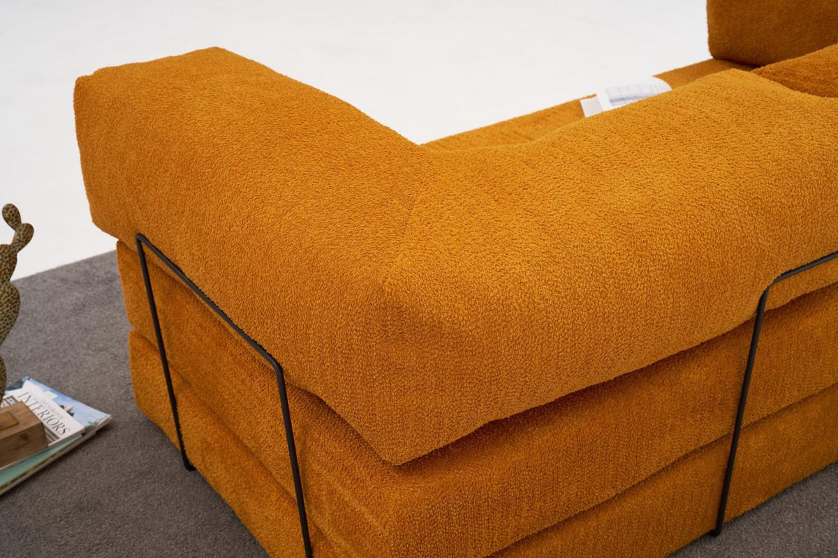 Comfort 3er Sofa - Orange in Orange präsentiert im Onlineshop von KAQTU Design AG. 3er Sofa ist von Atelier Del Sofa