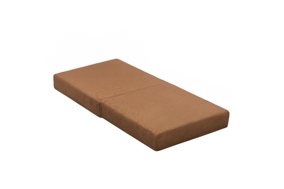 Comfort Pouf von Atelier Del Sofa in Braun, quadratische Form mit Chenille-Bezug, Masse 95 x 95 x 43 cm, ohne Kissen abgebildet.