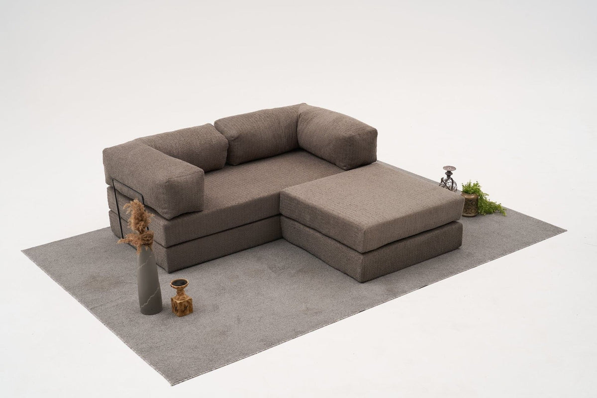 Graues Comfort Mini-Ecksofa mit Chenille-Bezug, kompakte Eckform, gepolsterte Sitzfläche, Ecksofa von Atelier Del Sofa.