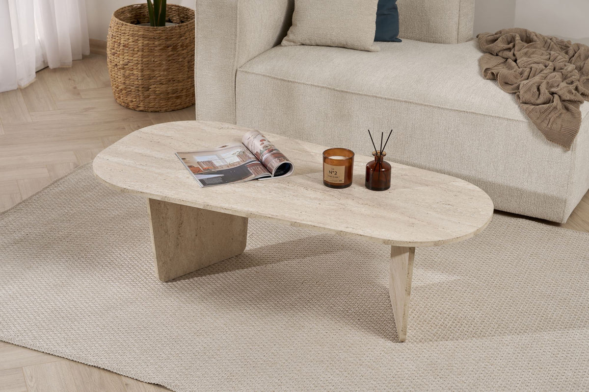 Ovaler Couchtisch aus melaminbeschichteter Spanplatte in Travertin-Farbe, Masse 130 x 65 x 40 cm, Hersteller Nordure.