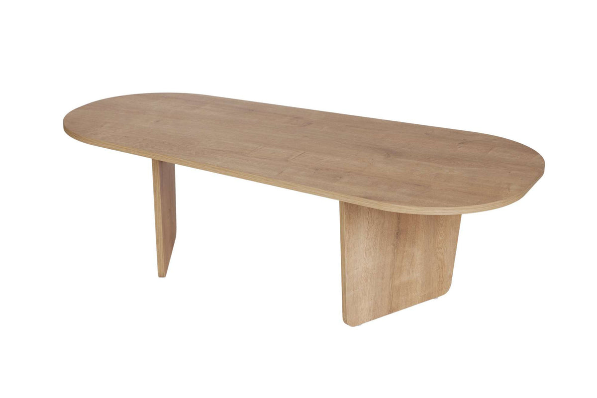 Couchtisch Ovalis von Nordure in Eiche-Optik, Tischplatte aus melaminbeschichteter Spanplatte, Masse 130x65x40 cm, freistehend im Raum.