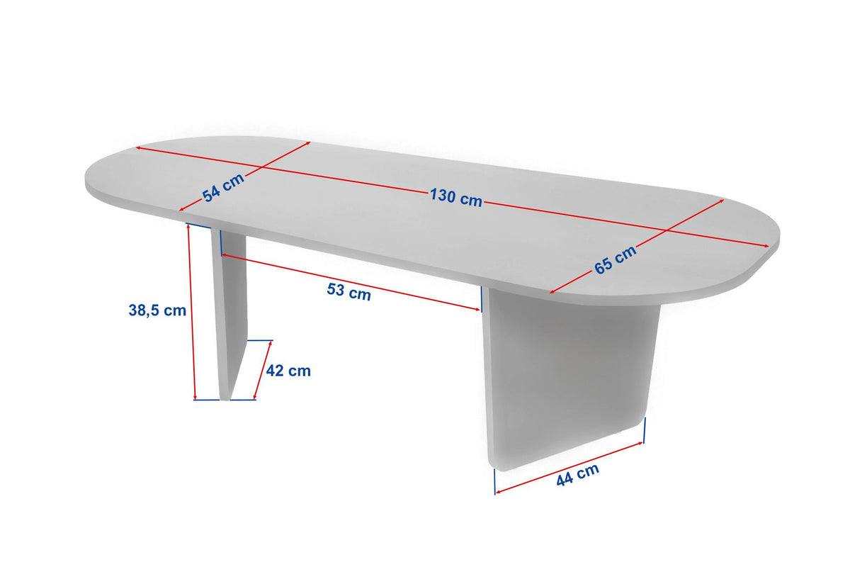 Ovaler Couchtisch in Atlantik-Kiefer Optik von Nordure aus melaminbeschichteter Spanplatte, 130 cm breit, 65 cm tief, 40 cm hoch, im Wohnraum platziert.