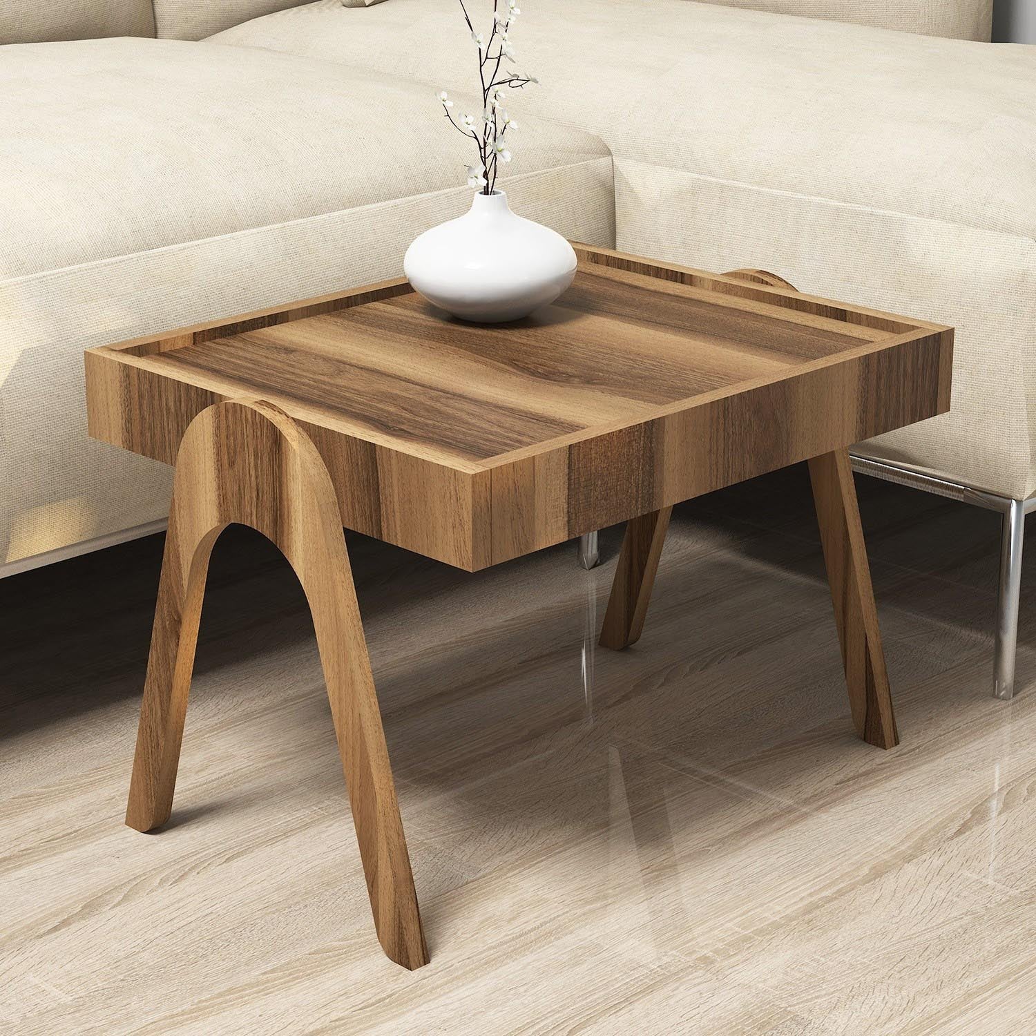 Roma - Walnut in Walnuss präsentiert im Onlineshop von KAQTU Design AG. Beistelltisch ist von Hanah Home