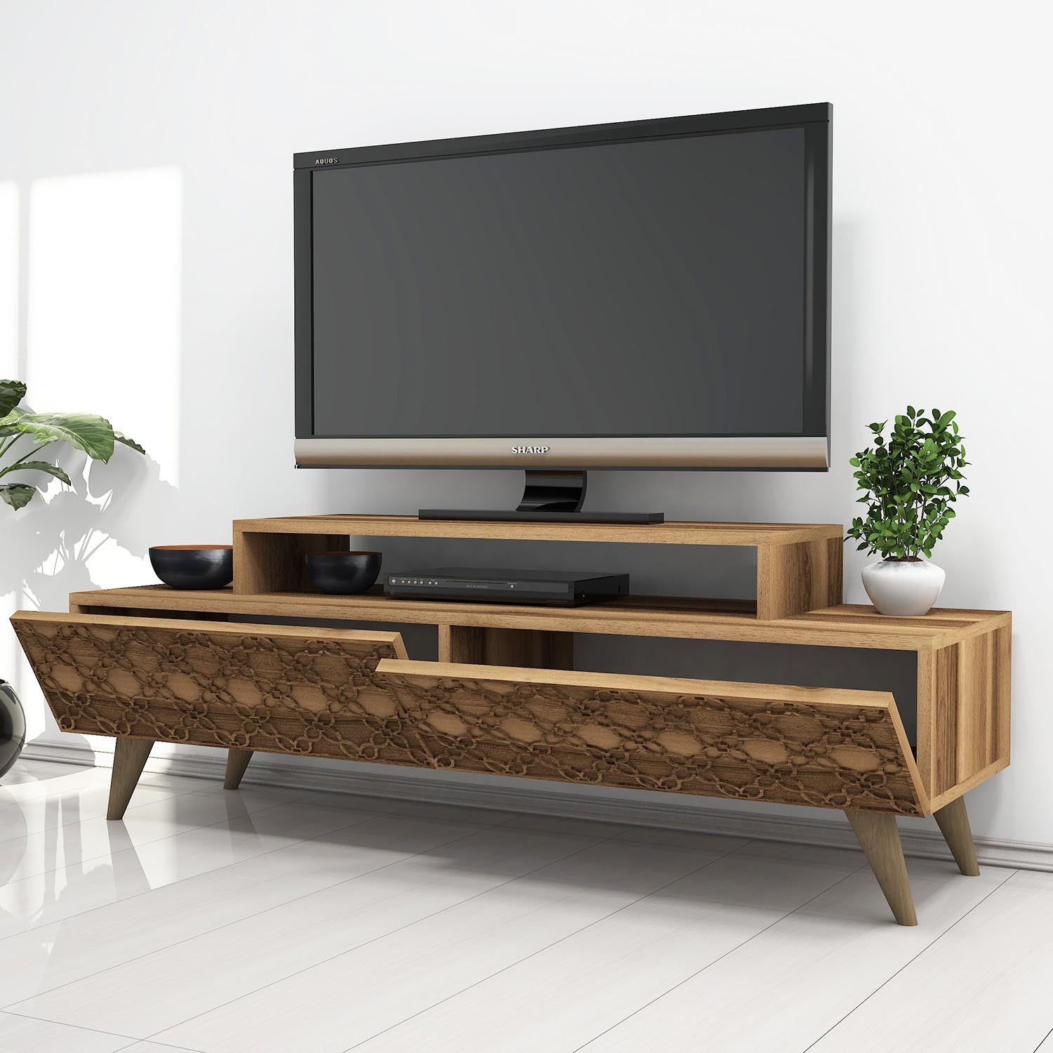 City - Walnut in Walnuss präsentiert im Onlineshop von KAQTU Design AG. Sideboard ist von Hanah Home