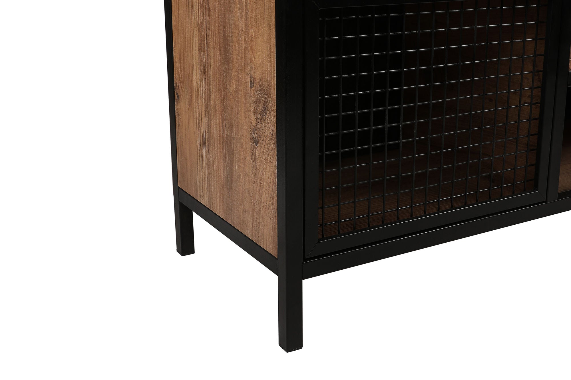 Zeno in Kiefer Schwarz präsentiert im Onlineshop von KAQTU Design AG. Sideboard ist von Hanah Home
