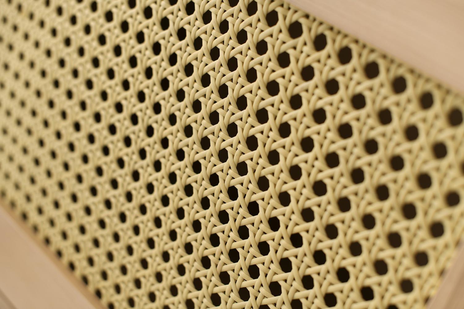 Alcazar 180 in Eiche Schwarz präsentiert im Onlineshop von KAQTU Design AG. Sideboard ist von Hanah Home
