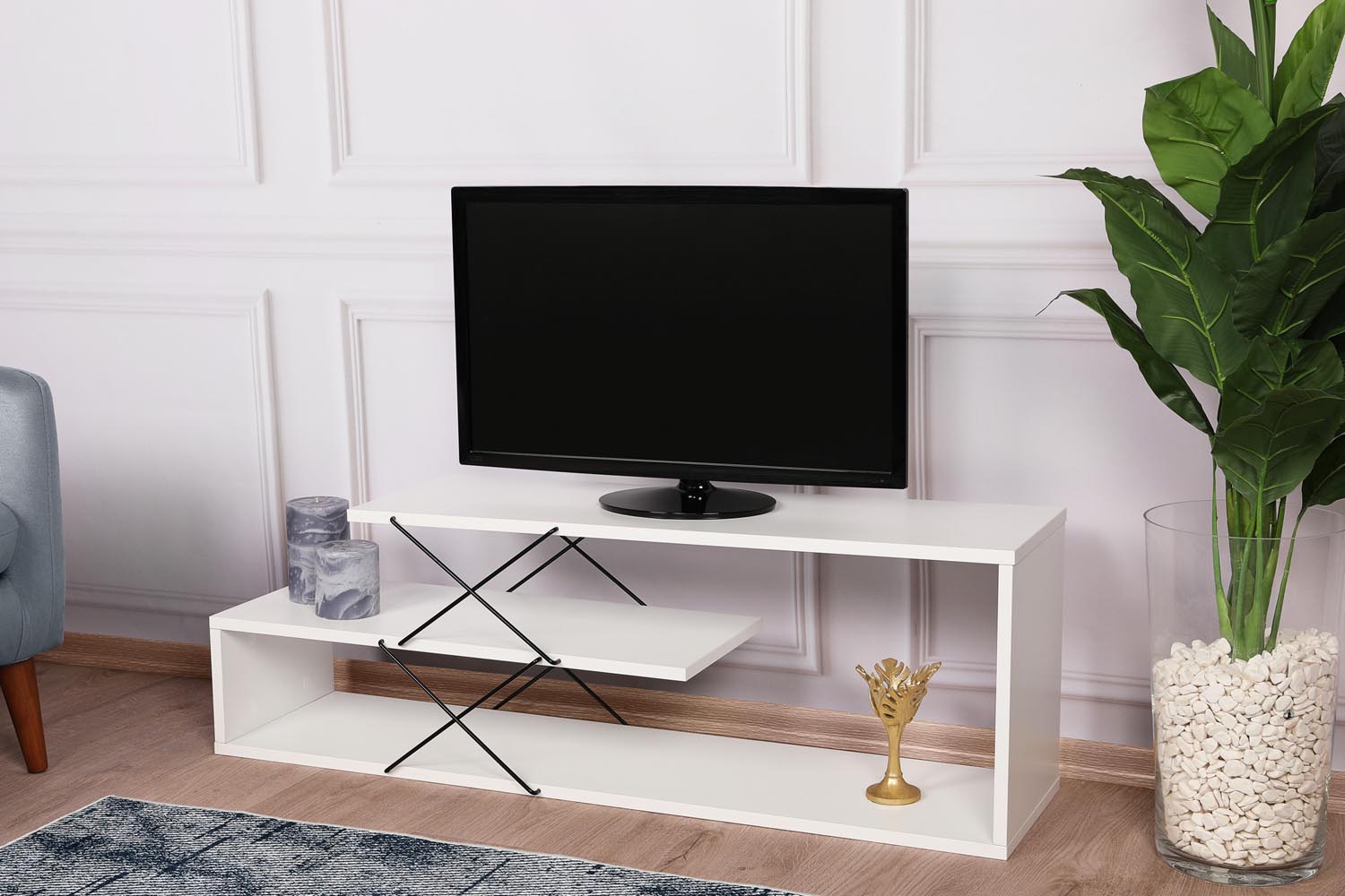 Zigzag - White in Weiss präsentiert im Onlineshop von KAQTU Design AG. Sideboard ist von Hanah Home