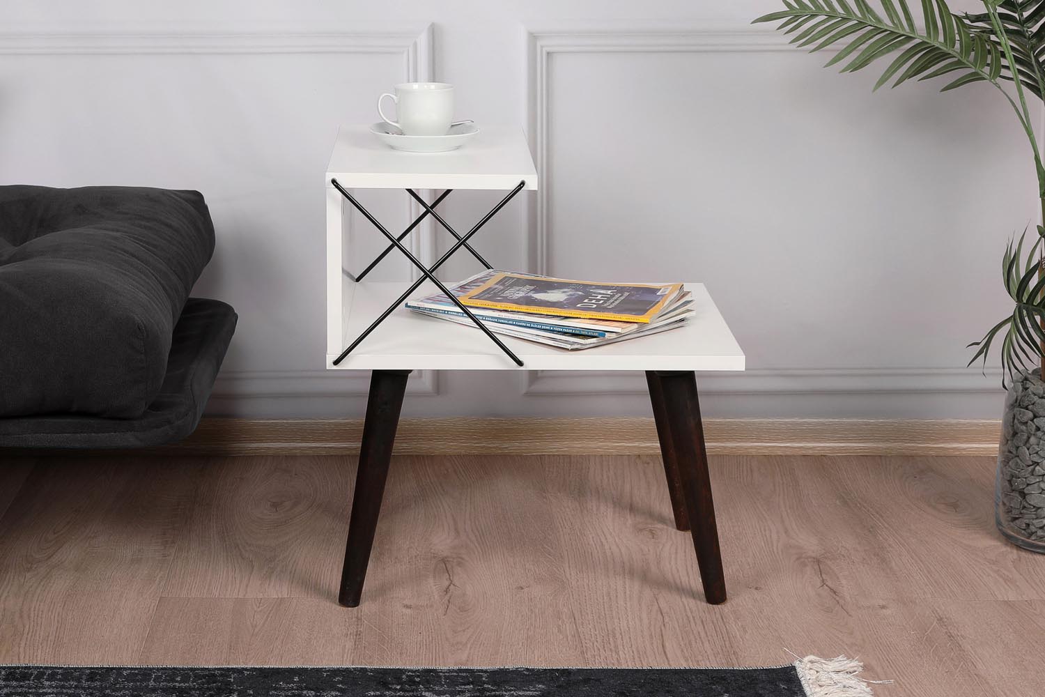 Cross - White in Weiss präsentiert im Onlineshop von KAQTU Design AG. Nachttisch ist von Hanah Home
