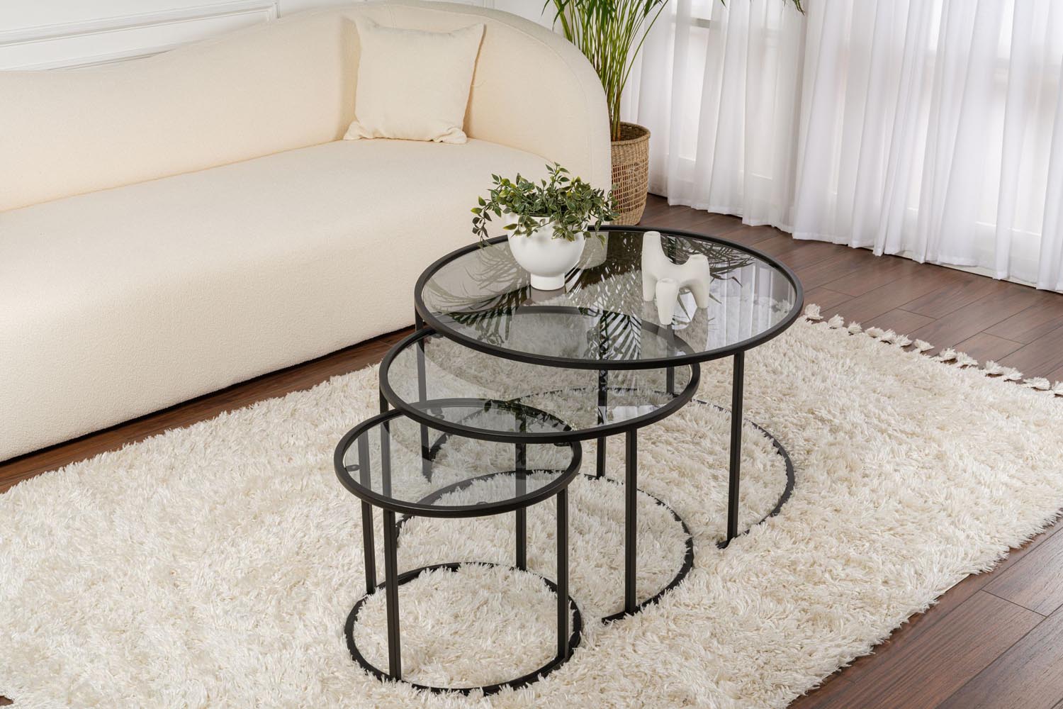 Aurum - 80, 60, 42 - Black, Grey in Schwarz
 Grau präsentiert im Onlineshop von KAQTU Design AG. Beistelltisch ist von Nordure