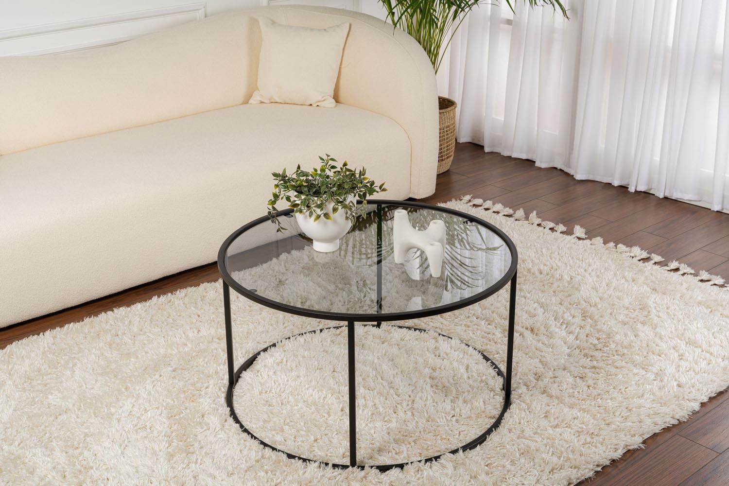 Aurum - 80 - Black, Grey in Schwarz
 Grau präsentiert im Onlineshop von KAQTU Design AG. Beistelltisch ist von Nordure