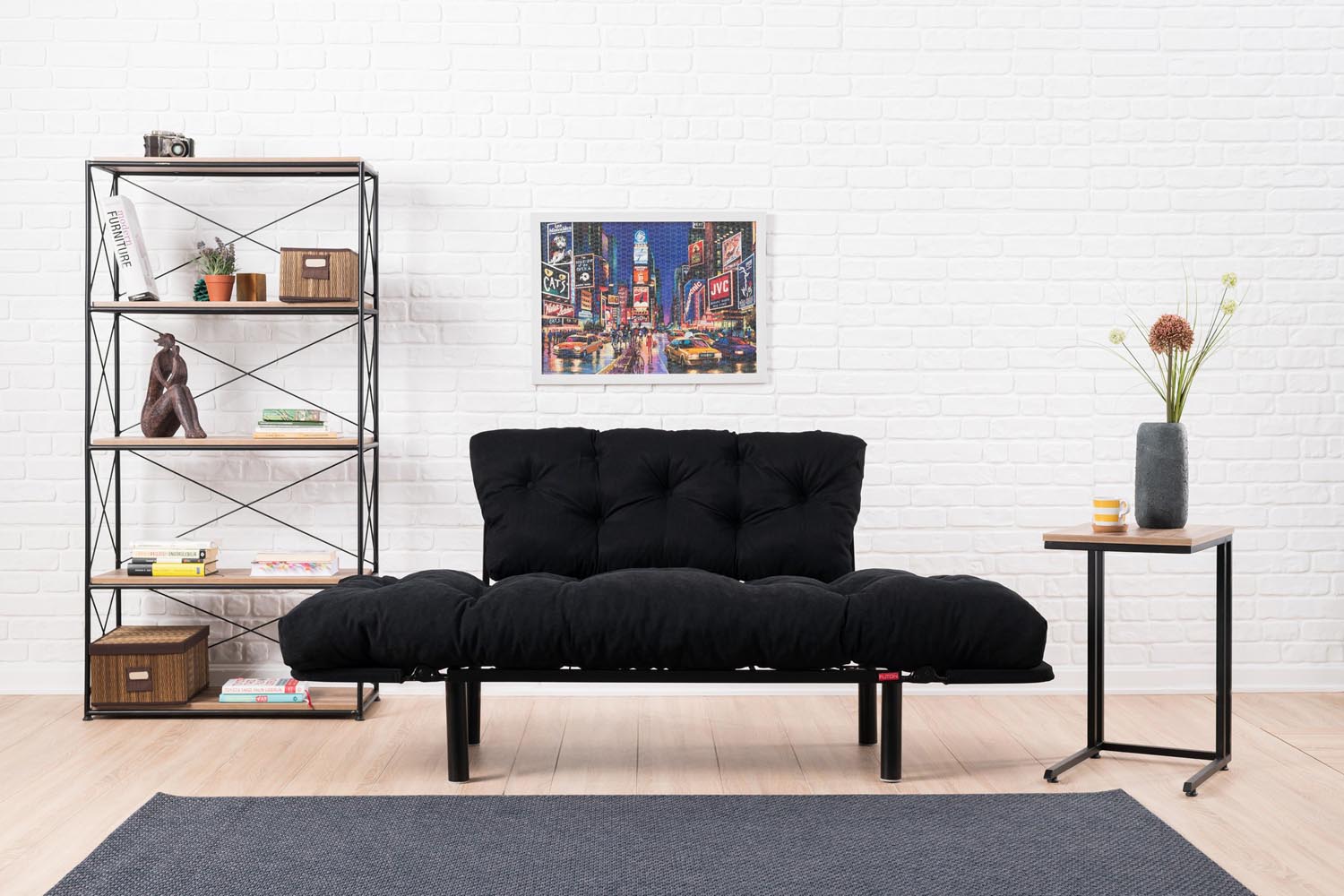 Nitta - Black in Schwarz präsentiert im Onlineshop von KAQTU Design AG. Bettsofa ist von Atelier Del Sofa