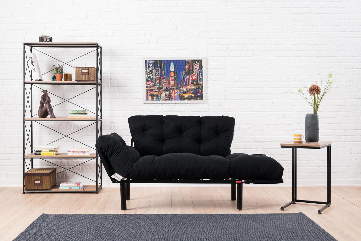 Nitta - Black in Schwarz präsentiert im Onlineshop von KAQTU Design AG. Bettsofa ist von Atelier Del Sofa