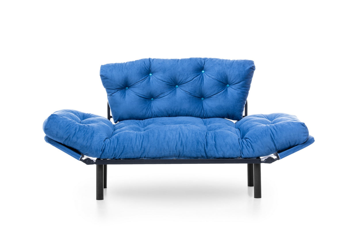 Nitta Bettsofa - Blau in Blau präsentiert im Onlineshop von KAQTU Design AG. Bettsofa ist von Atelier Del Sofa