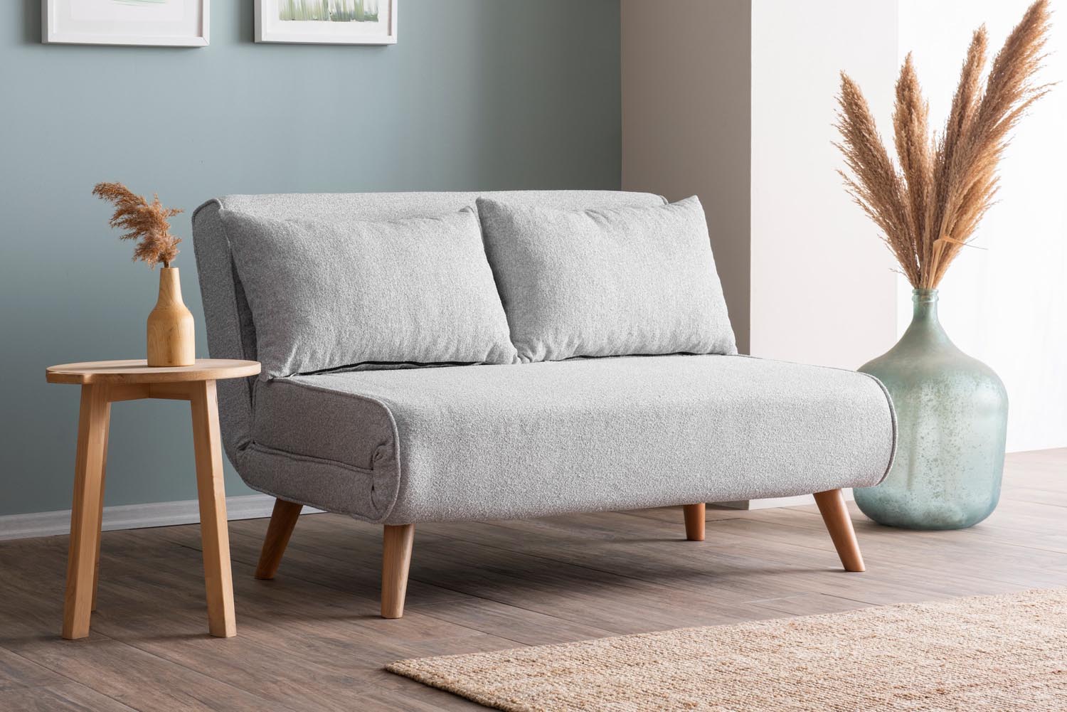 Folde 2-Seater - Teddy Fabric - Grey in Grau präsentiert im Onlineshop von KAQTU Design AG. Bettsofa ist von Atelier Del Sofa