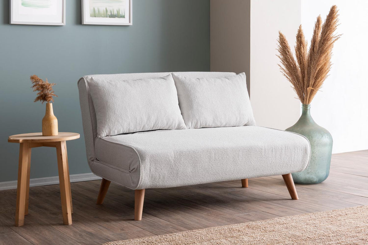 Folde 2 Bettsofa - Weiss in Weiss präsentiert im Onlineshop von KAQTU Design AG. Bettsofa ist von Atelier Del Sofa
