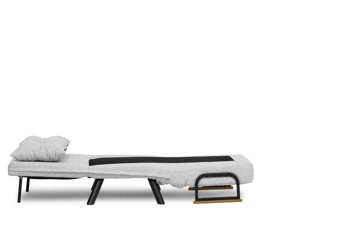 Sando Single Bettsofa - Grau in Grau präsentiert im Onlineshop von KAQTU Design AG. Bettsessel ist von Atelier Del Sofa