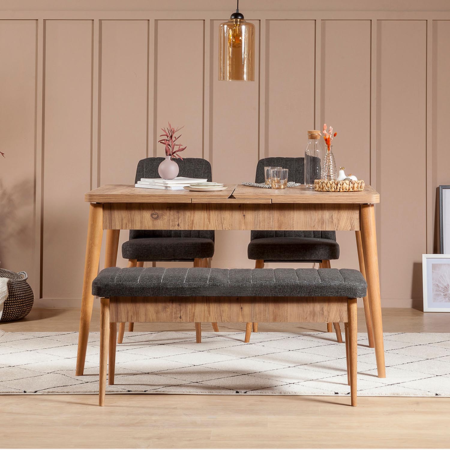 Vina 1053 - Anthracite, Atlantic in Atlantische Kiefer
 Anthrazit präsentiert im Onlineshop von KAQTU Design AG. Esstisch ist von Hanah Home