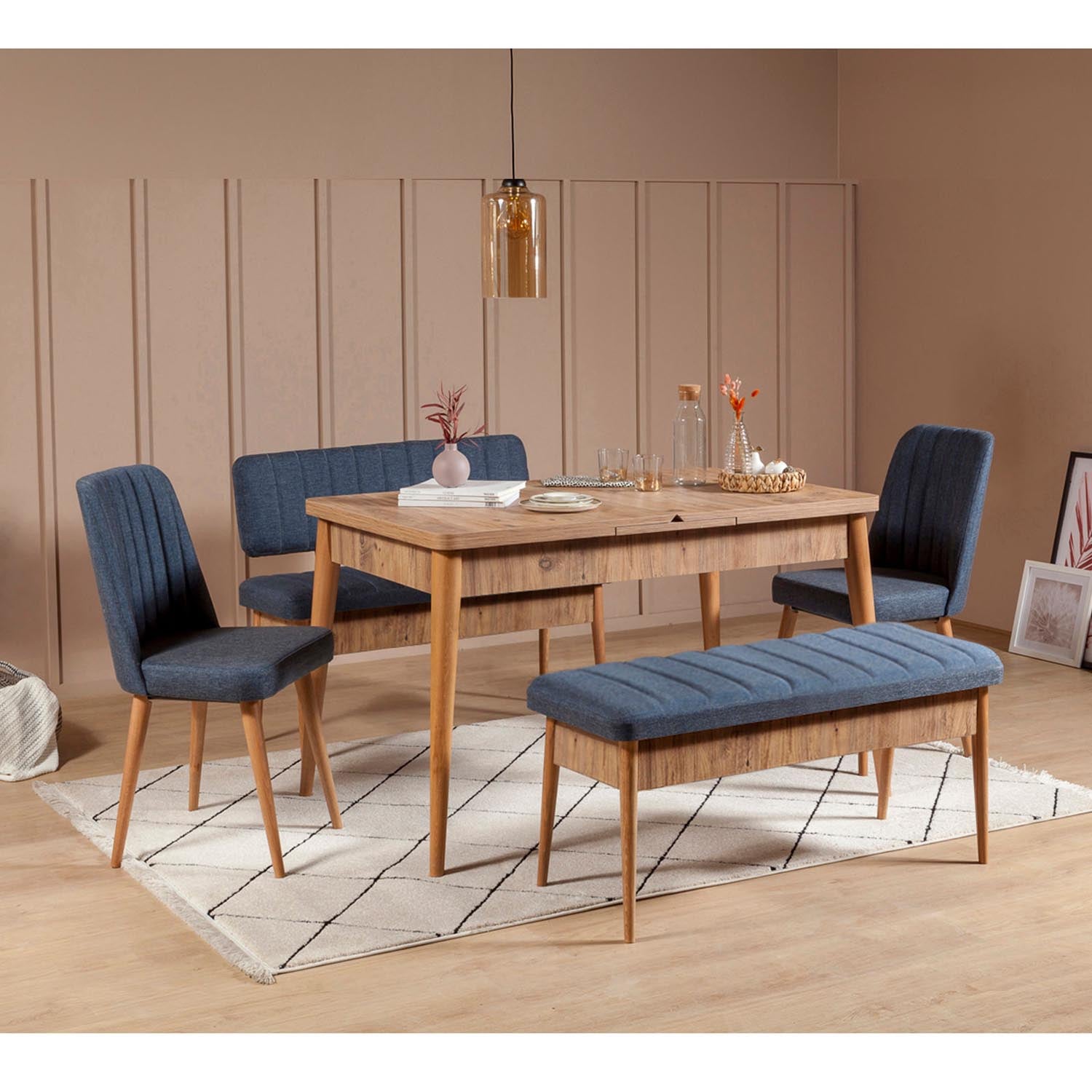 Vina Atlantic Dark Blue in Atlantische Kiefer Dunkelblau präsentiert im Onlineshop von KAQTU Design AG. Esstisch ist von Hanah Home