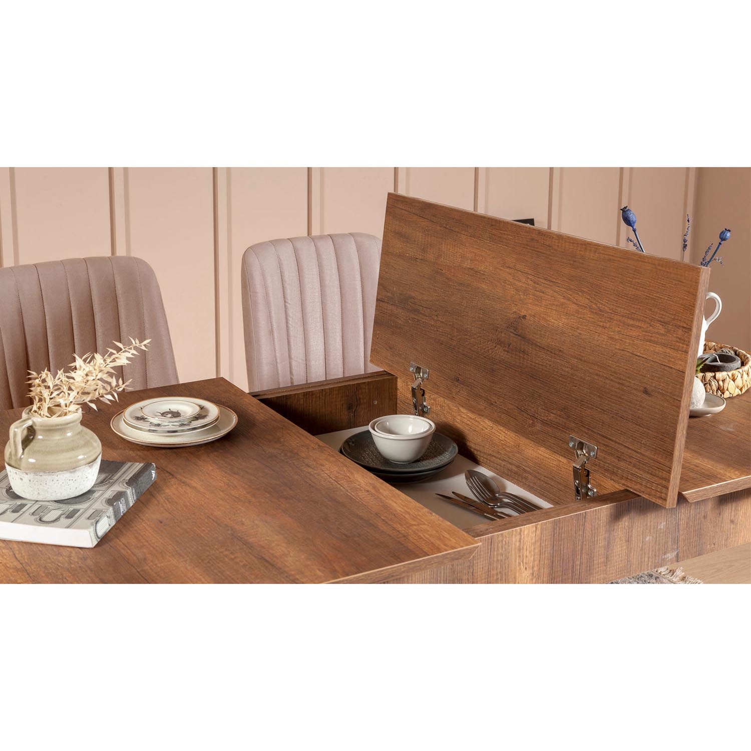 Vina 0900 - Walnut Stone in Walnuss Stein präsentiert im Onlineshop von KAQTU Design AG. Esstisch ist von Hanah Home