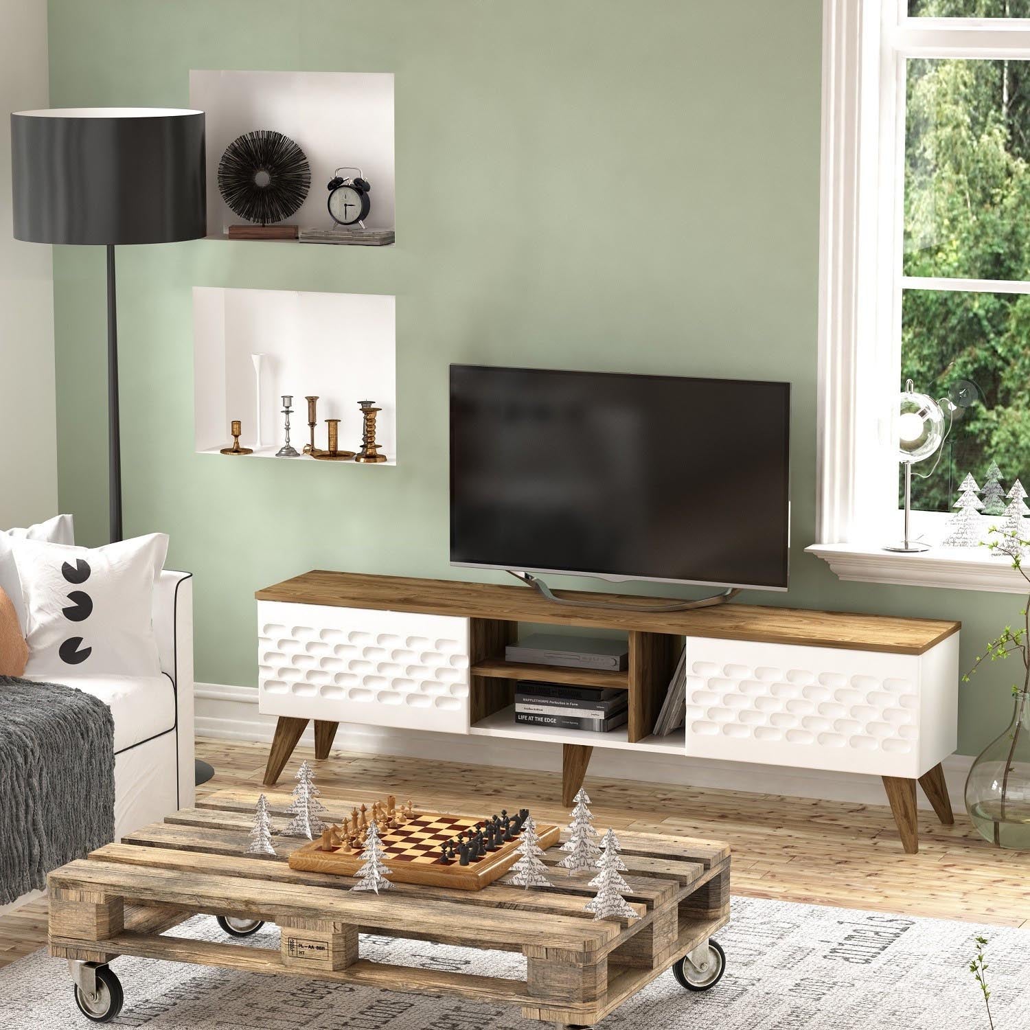 Egg in Weisser Walnuss präsentiert im Onlineshop von KAQTU Design AG. Sideboard ist von Hanah Home