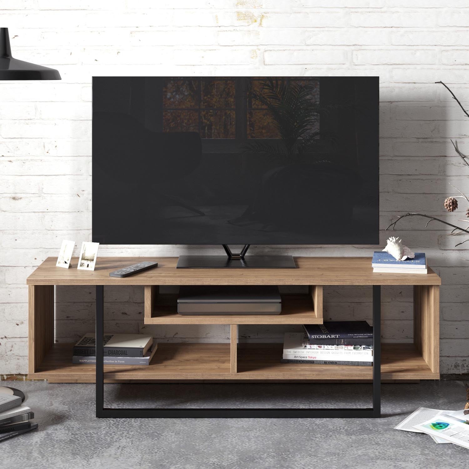 Asal (120) - Walnut, Black in Walnuss Schwarz präsentiert im Onlineshop von KAQTU Design AG. Sideboard ist von Hanah Home