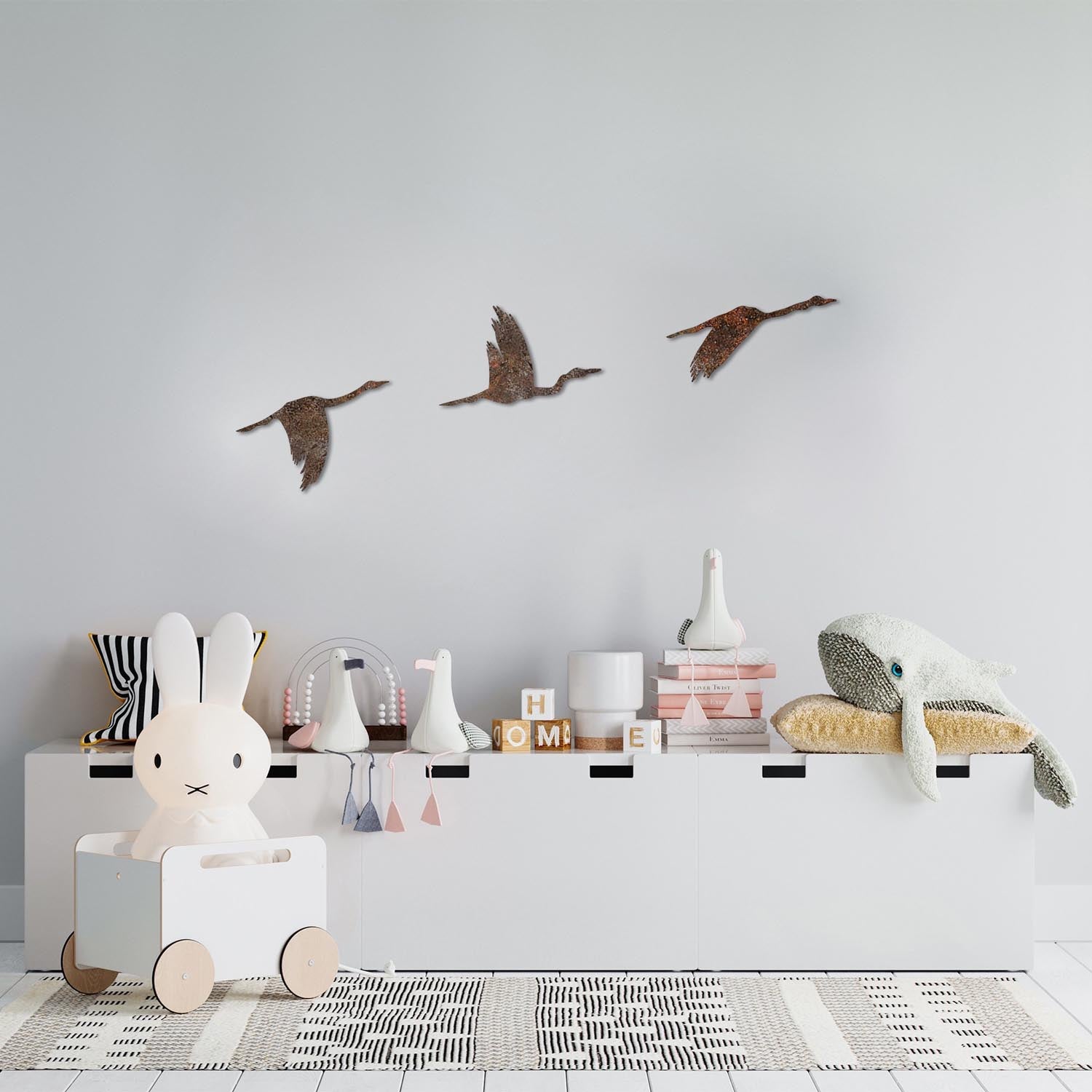Rusty Birds 1 in Antiquation präsentiert im Onlineshop von KAQTU Design AG. Wanddeko ist von Wallity