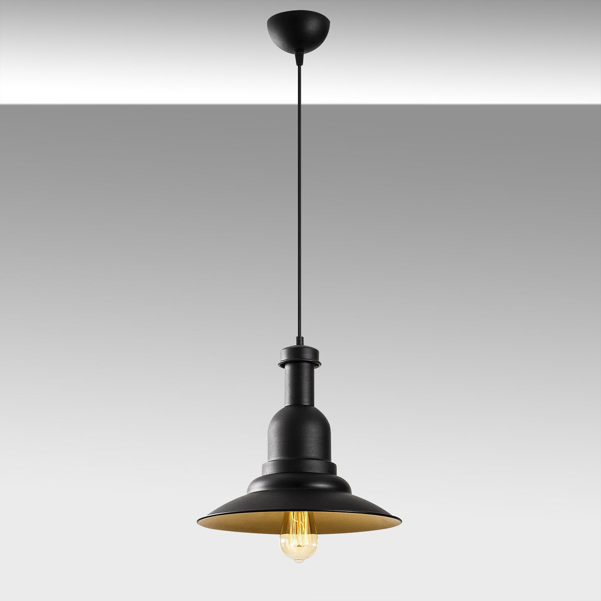Sağlam Pendellampe - Schwarz Gold in Schwarz Gold präsentiert im Onlineshop von KAQTU Design AG. Pendelleuchte ist von Opviq