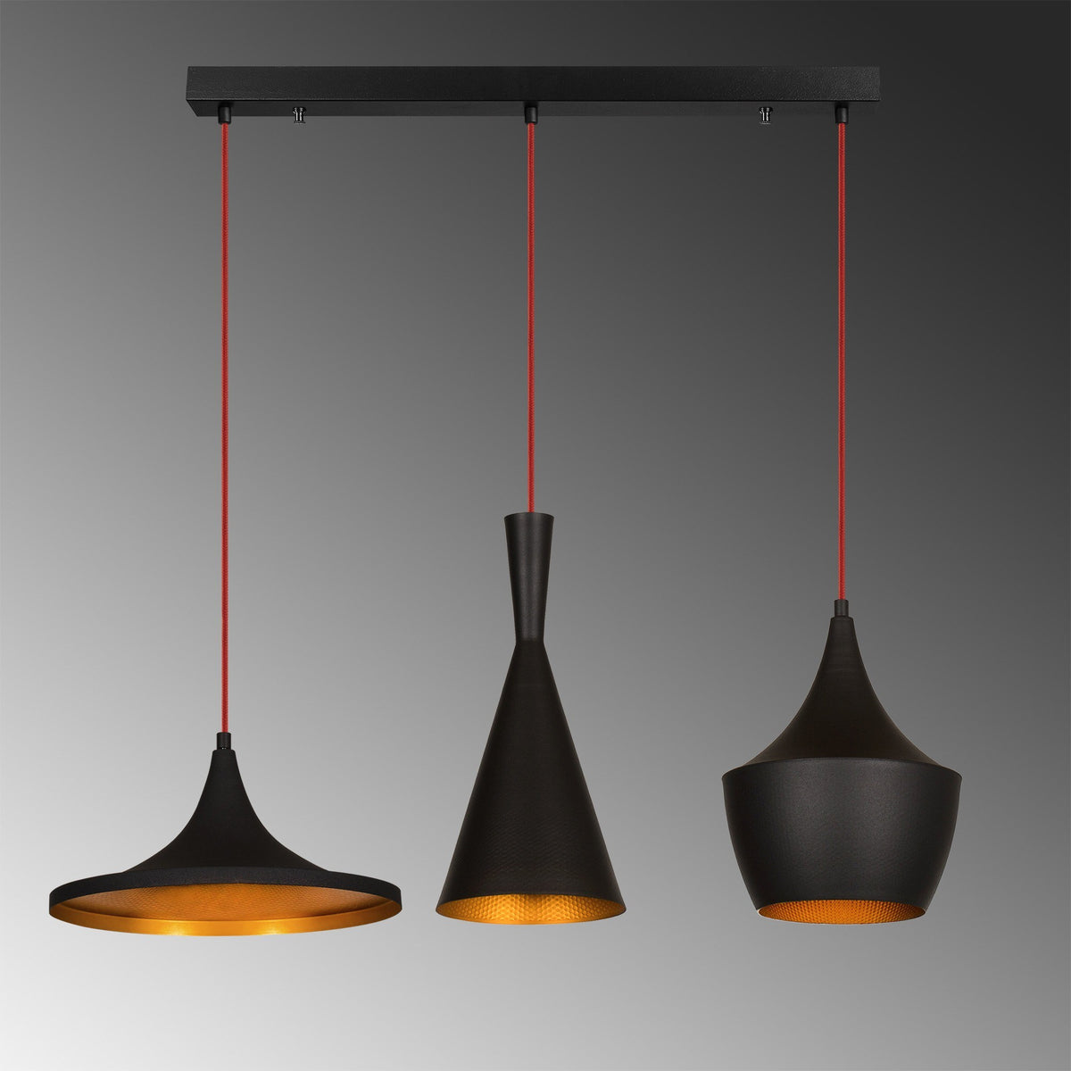 Elmas Pendellampe - Schwarz Gold in Schwarz Gold präsentiert im Onlineshop von KAQTU Design AG. Pendelleuchte ist von Opviq
