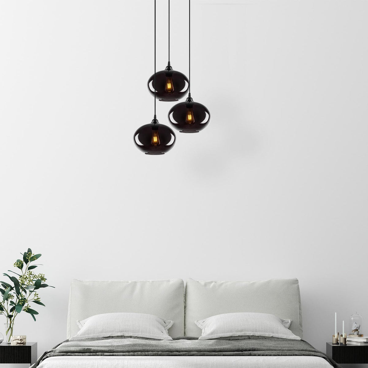 Smoked Pendellampe - Rauch in Rauch präsentiert im Onlineshop von KAQTU Design AG. Pendelleuchte ist von Opviq